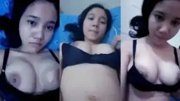 Tante pake BH hitam, bikin nafsu naik, langsung greget lihatnya.