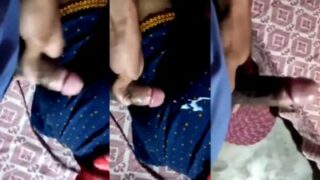 Video lokal bokep cowok crot di pantat ibu tiri