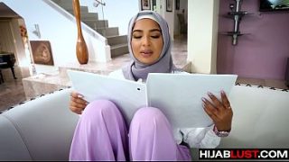 Hijab Babe Babi Belajar Ngen*ot Biar Cepet Cocok – Hijablust