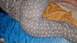 Ketemu mantan pacar kakak lagi tidur di ranjang gue, gue bangunin pake ngewe panas, ujungnya pantatnya penuh air mani tanpa kondom.