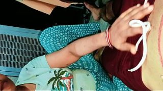 Desi bhabhi ketat, ngewe pake suara moan Hindi jelas, crot – bhabhi loncat-loncat di kontol gede