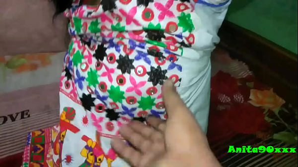 Bhabhi rajesthani dress me chudai karte hue Hindi audio ke saath garam maza