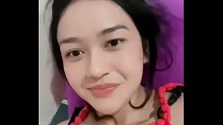 Cewek perawan Indonesia live ig, goyang-goyang bikin makin greget.