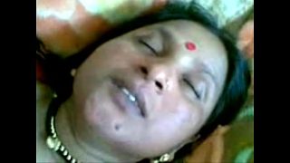 Ibu-ibu desa India digebrak suami sendiri – XVIDEOS.COM