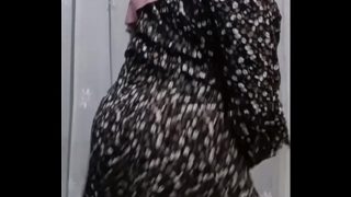 Bu guru berhijab lagi viral goyang bugil bikin makin panas