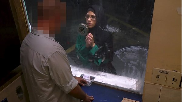 ARABS TERBONGKAR – Pengungsi Muslim Cantik Butuh Pertolongan, Malah Dapat Kontol