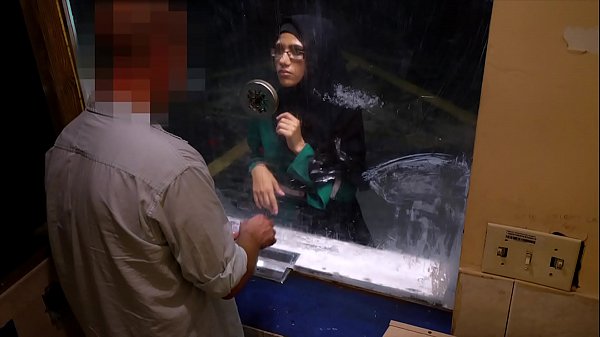 ARAB TELANJANG – Cewek Arab Nekat Ngewe Demi Duit Di Motel Kumuh