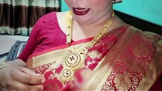 Aku puaskan nafsu panas ibu tiriku, bagian 01