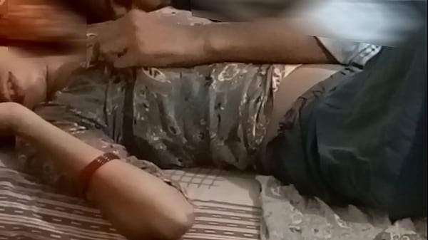 Jija sama saali desi mms panas, nafsu menggebu di kamar gelap