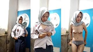 Hijab SMA bugil pulang sekolah, makin liar.