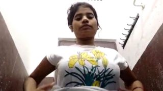 Perusahaan gede stan desi buka baju sampe bugil di Xvideo