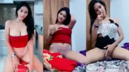 Violine Ratu Alexa Toge Goyang Nakal Mangga, Bikin Muncrat