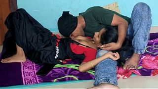 Tetangga Baru Nge-Fuck Memek Bini Orang Sampe Puas
