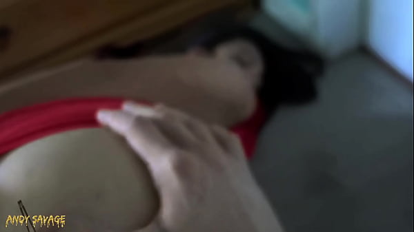 Cewek China abis kerja digebukin, pagi-pagi deep throat sampe muka kena pancut